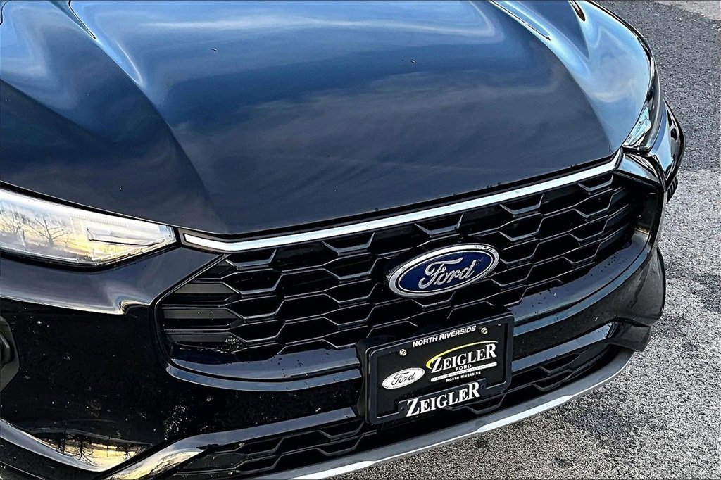 Certified 2023 Ford Escape ST-Line w/ Tech Pack #1 image 30