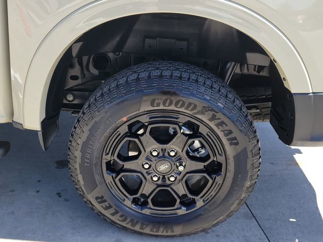 Certified 2025 Ford Ranger Lariat w/ FX4 Off-Road Package AWD/4WD image 12