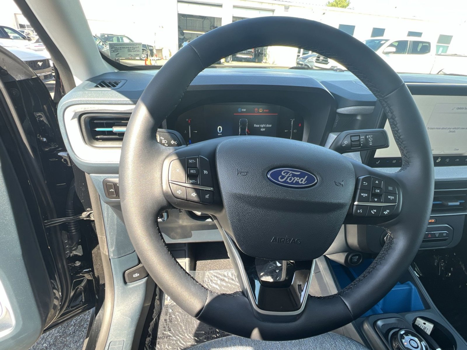 Certified 2025 Ford Maverick XLT w/ XLT Luxury Package image 16