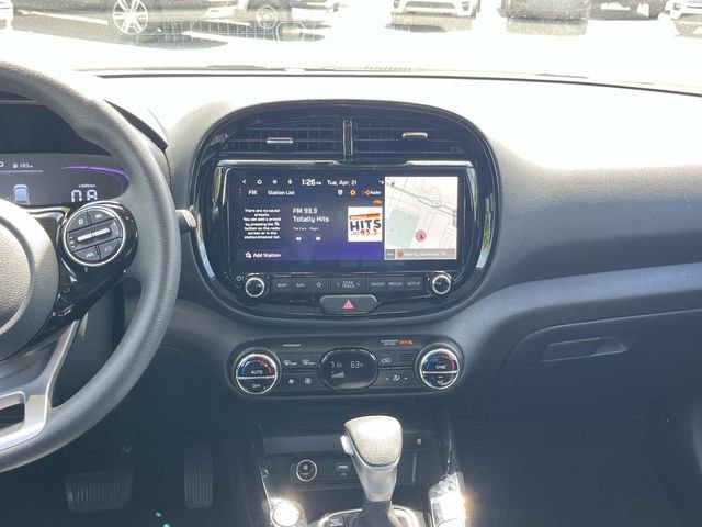 Used 2025 Kia Soul S FWD image 18