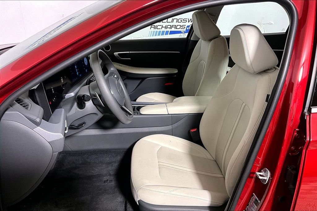 Used 2025 Hyundai Sonata SEL FWD image 20