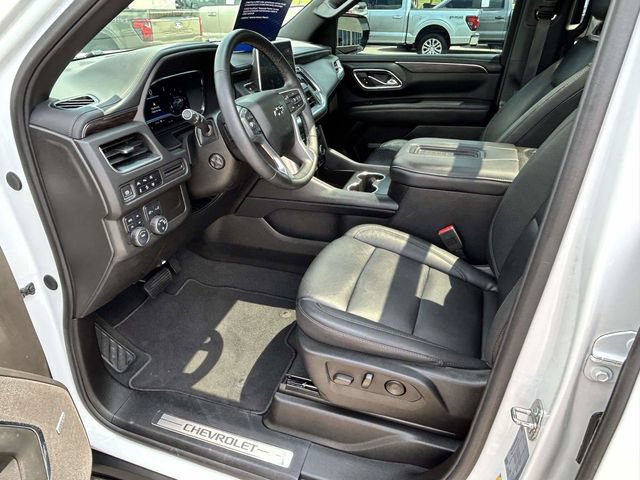 Used 2024 Chevrolet Tahoe Z71 w/ Luxury Package AWD/4WD image 14
