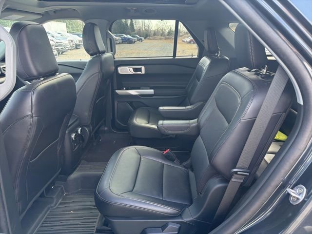 Certified 2023 Ford Explorer Limited w/ Limited Technology Package image 17