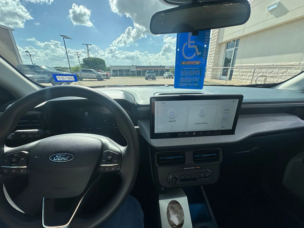 Certified 2025 Ford Maverick XLT image 16