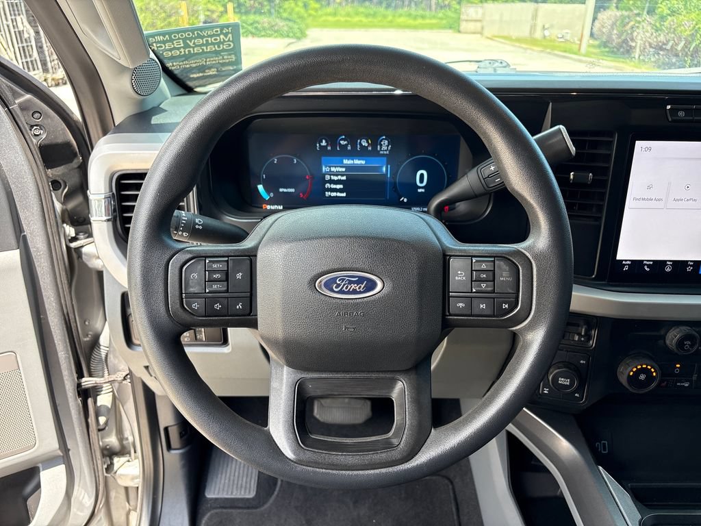 Certified 2023 Ford F250 XLT w/ Black Appearance Package AWD/4WD image 17