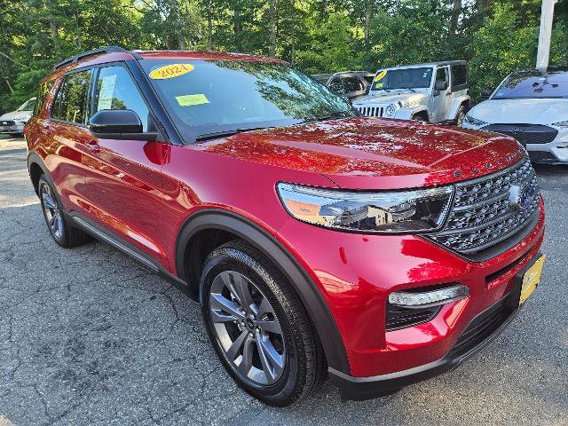Certified 2024 Ford Explorer XLT w/ Equipment Group 202A