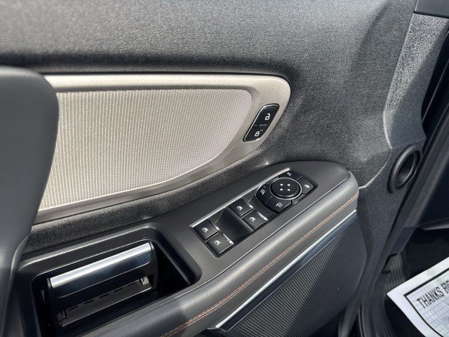 Certified 2025 Ford Expedition Active image 11