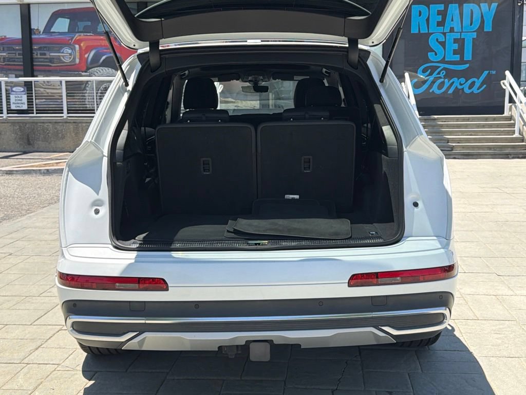 Used 2021 Audi Q7 2.0T Premium w/ Convenience Package AWD/4WD image 17