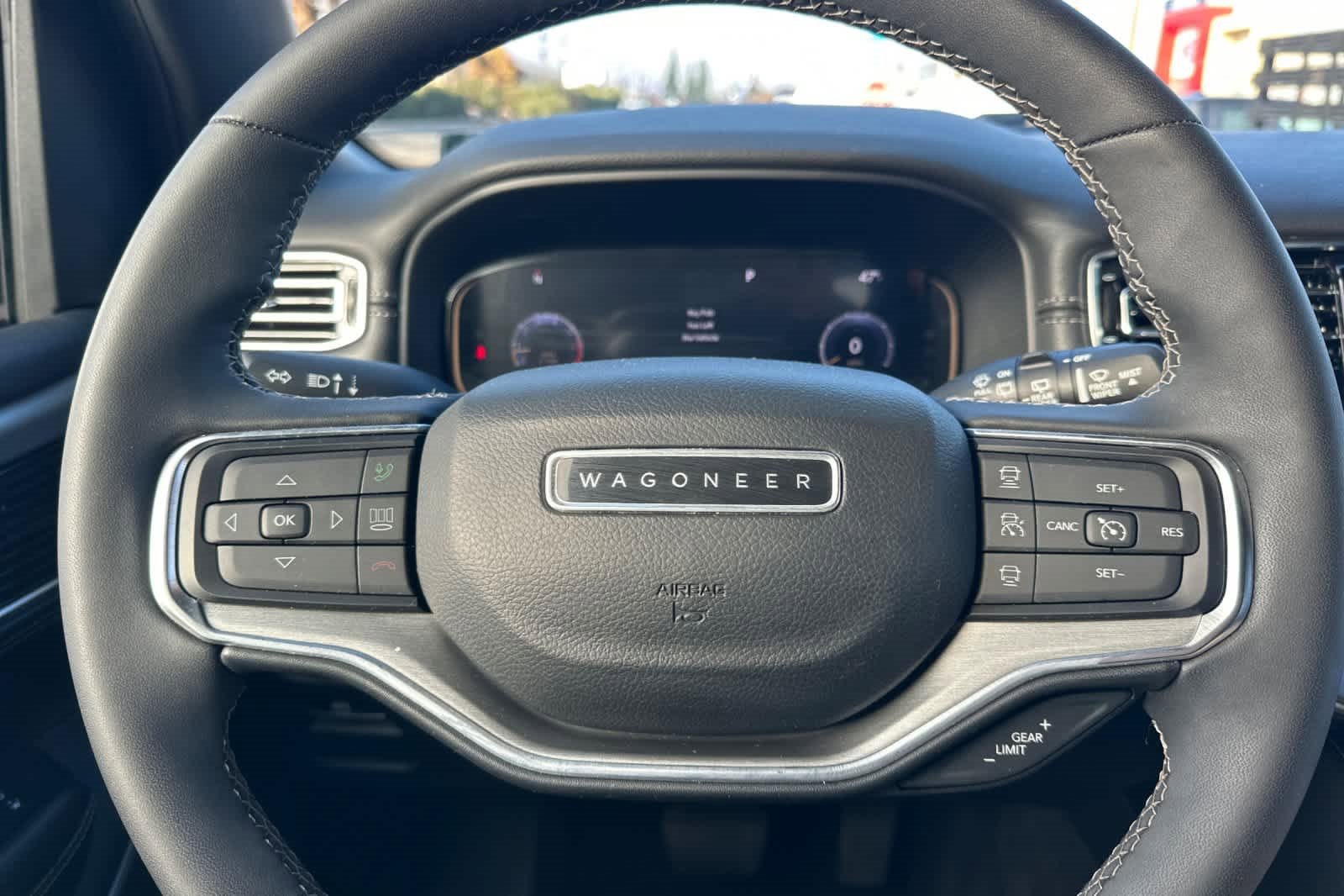 Used 2023 Jeep Wagoneer Series II image 25