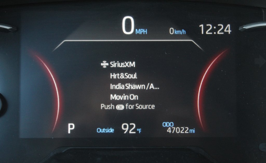 Used 2025 Toyota RAV4 LE AWD/4WD image 11