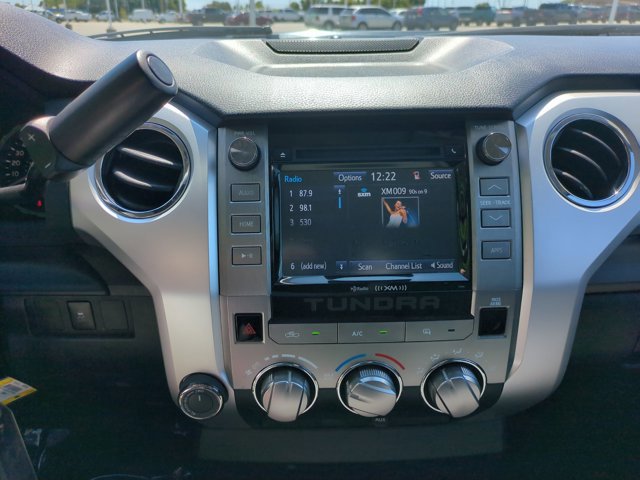 Used 2018 Toyota Tundra SR5 AWD/4WD image 21