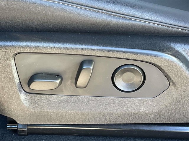 Used 2024 GMC Canyon Elevation w/ Elevation Premium Package image 16