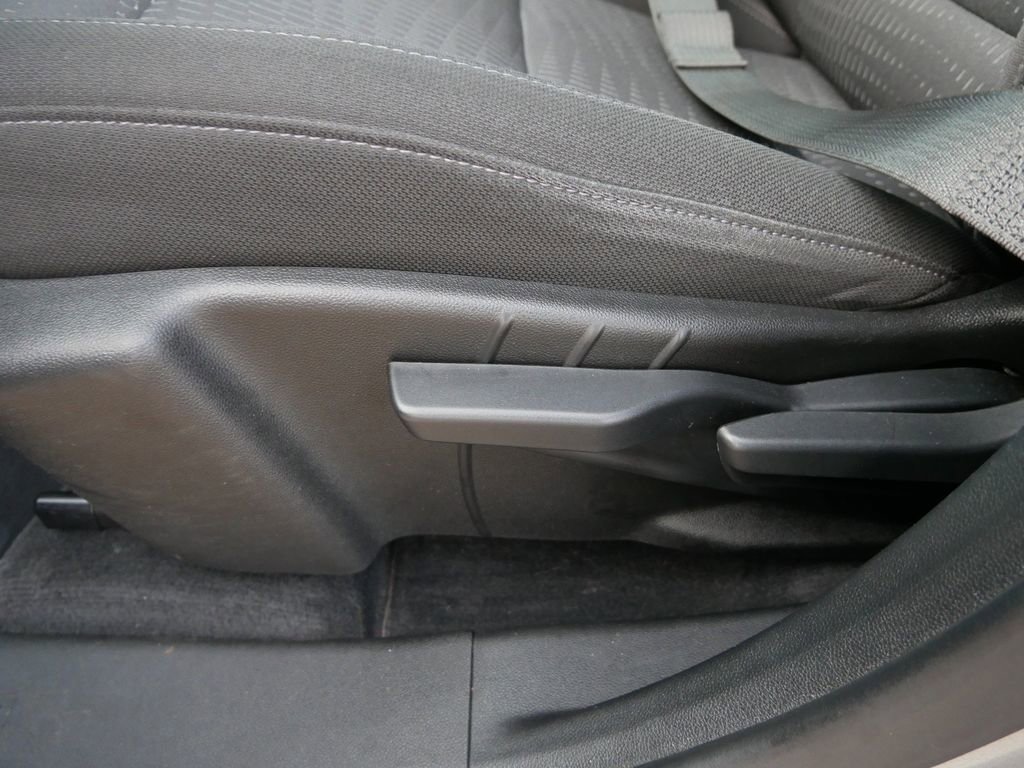 Used 2025 Chevrolet Equinox LT image 14