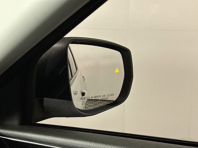 Used 2023 Jeep Grand Cherokee Laredo image 25