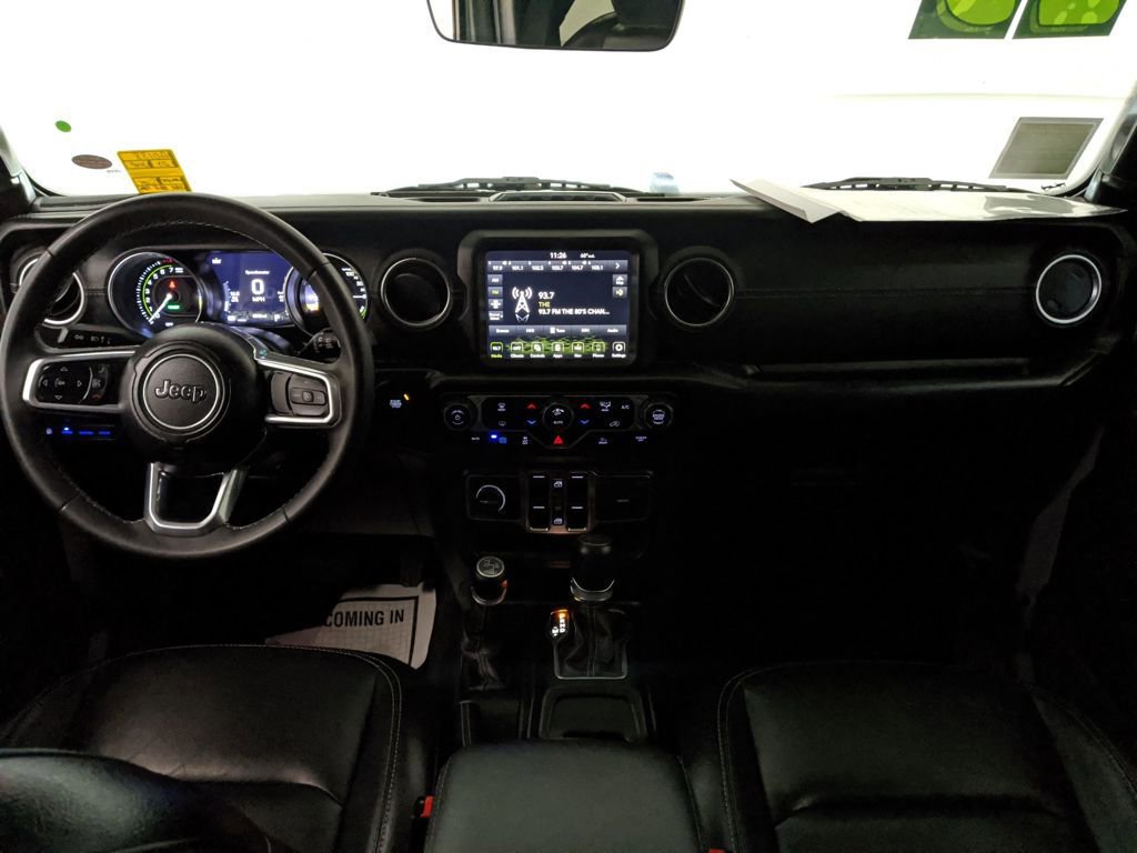 Used 2023 Jeep Wrangler Unlimited Sahara image 14