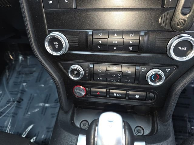 Certified 2021 Ford Mustang Coupe RWD image 5