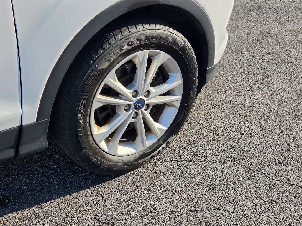 Certified 2019 Ford Escape SE AWD/4WD image 33