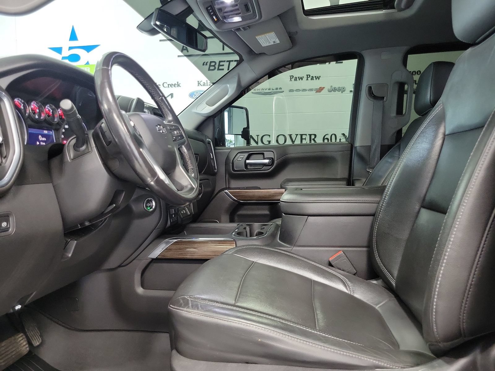 Used 2020 Chevrolet Silverado 1500 LT Trail Boss AWD/4WD image 8