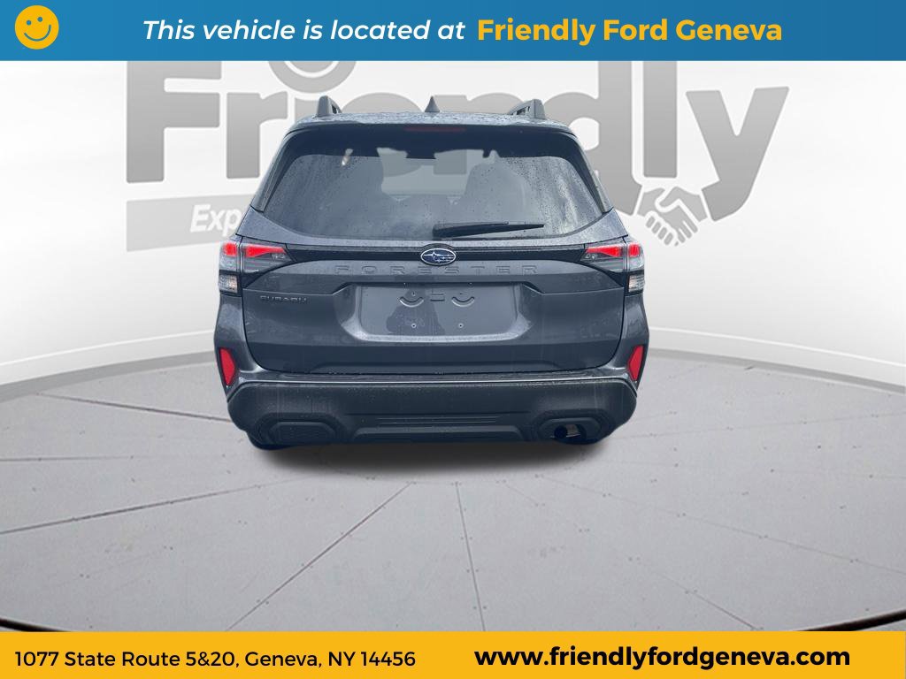 Used 2025 Subaru Forester Premium AWD/4WD image 6