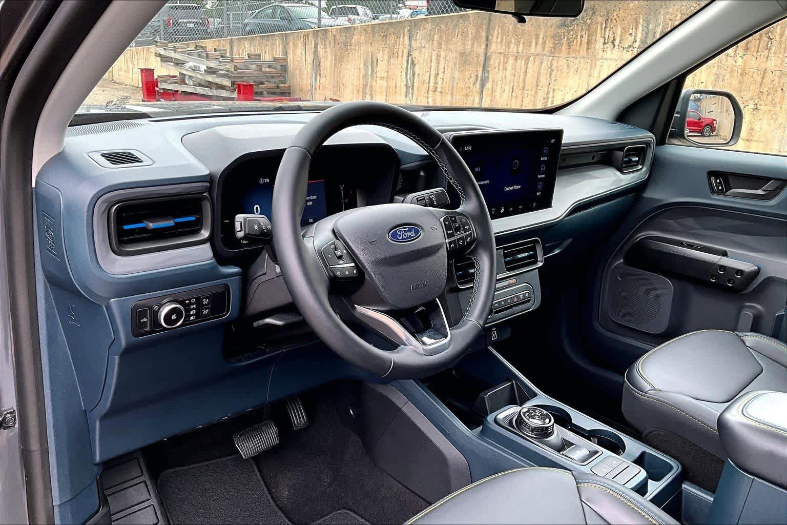 Certified 2025 Ford Maverick Lobo AWD/4WD image 18
