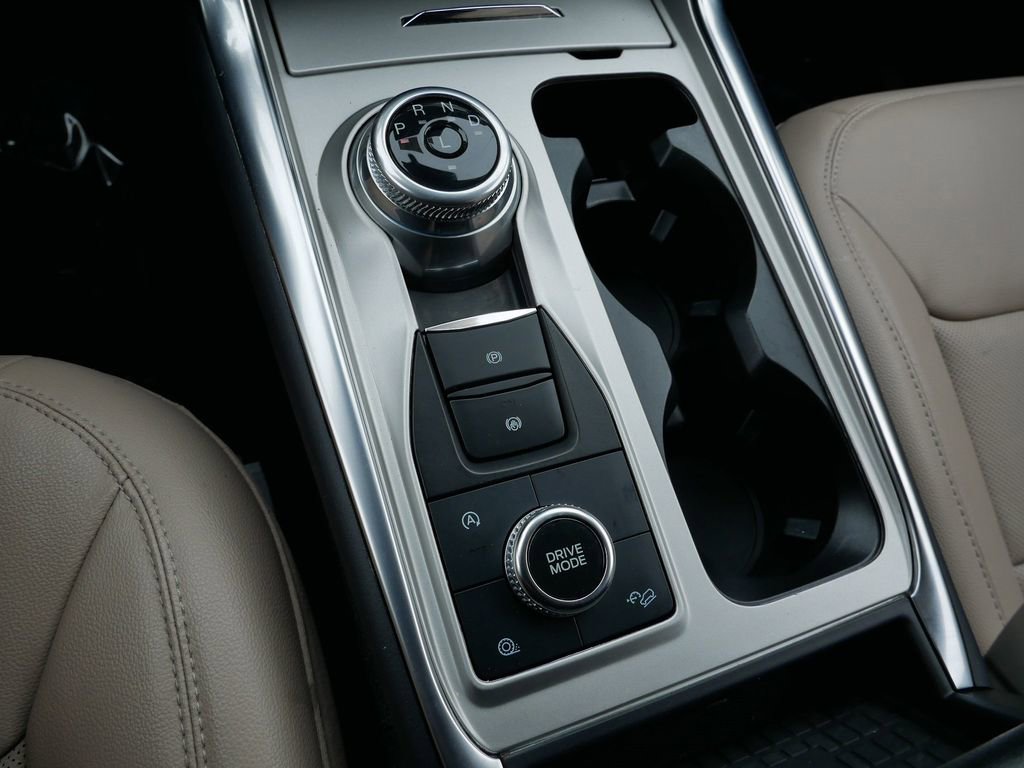 Certified 2023 Ford Explorer Limited w/ Limited Technology Package image 26