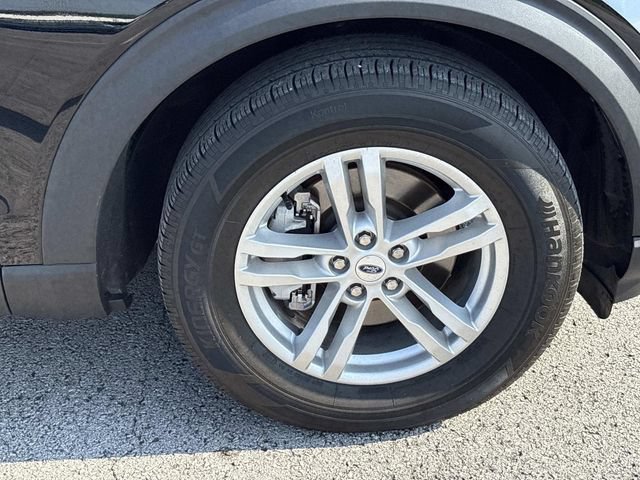 Certified 2023 Ford Explorer XLT RWD image 9