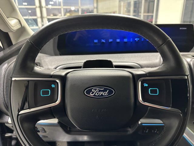 Certified 2025 Ford Expedition Platinum AWD/4WD image 11