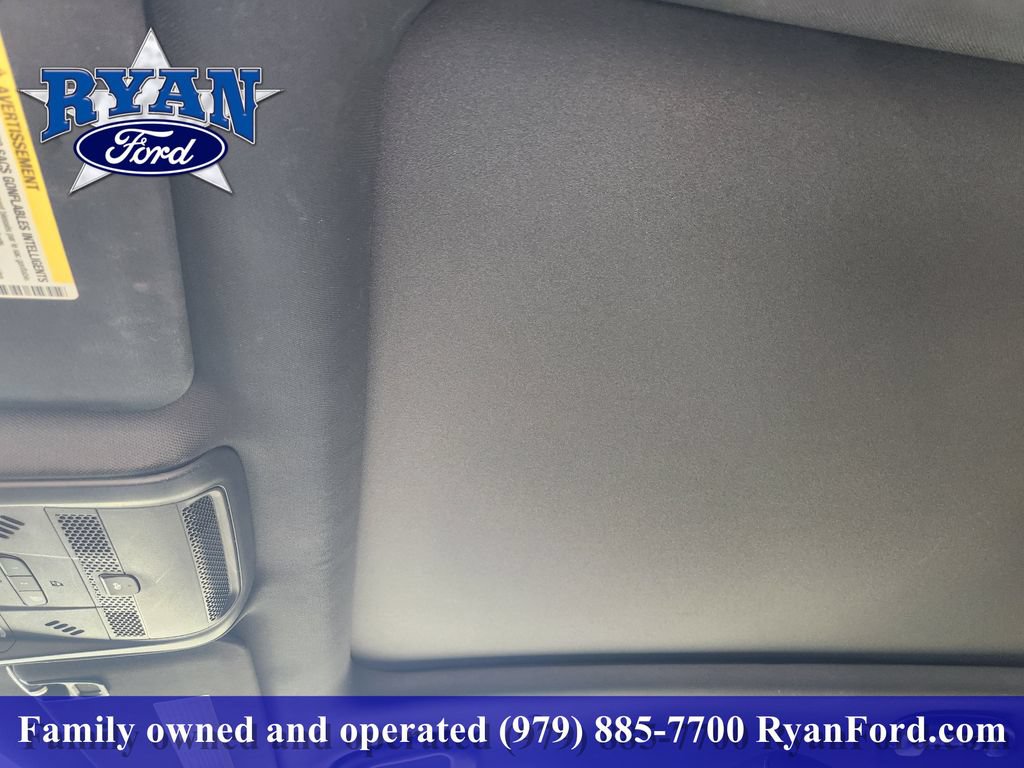 Used 2023 Cadillac XT5 Premium Luxury w/ Technology Package FWD image 18