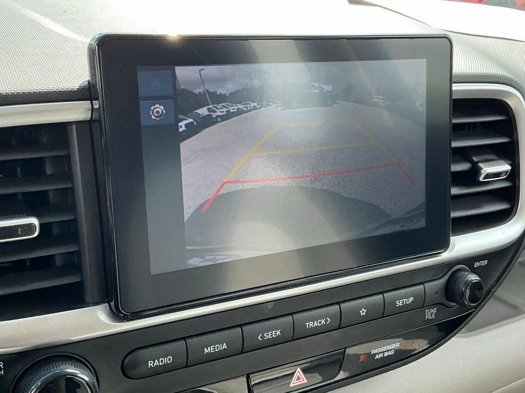 Used 2025 Hyundai Venue SEL FWD image 37
