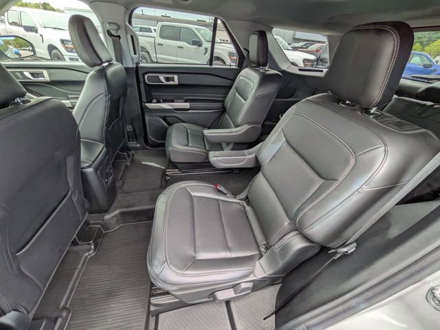 Certified 2023 Ford Explorer XLT w/ Equipment Group 202A AWD/4WD image 16