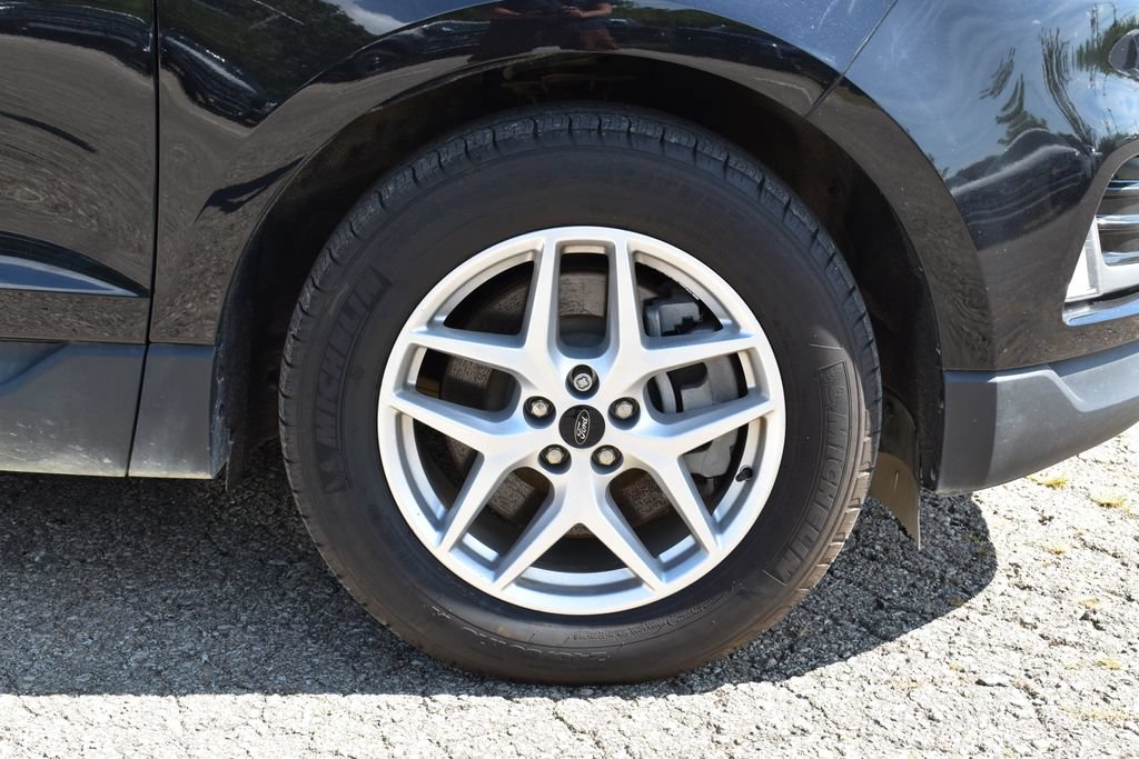 Certified 2024 Ford Edge SEL w/ Convenience Package AWD/4WD image 4