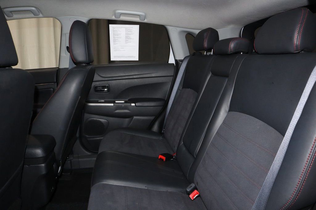 Used 2024 Mitsubishi Outlander Sport SE image 21