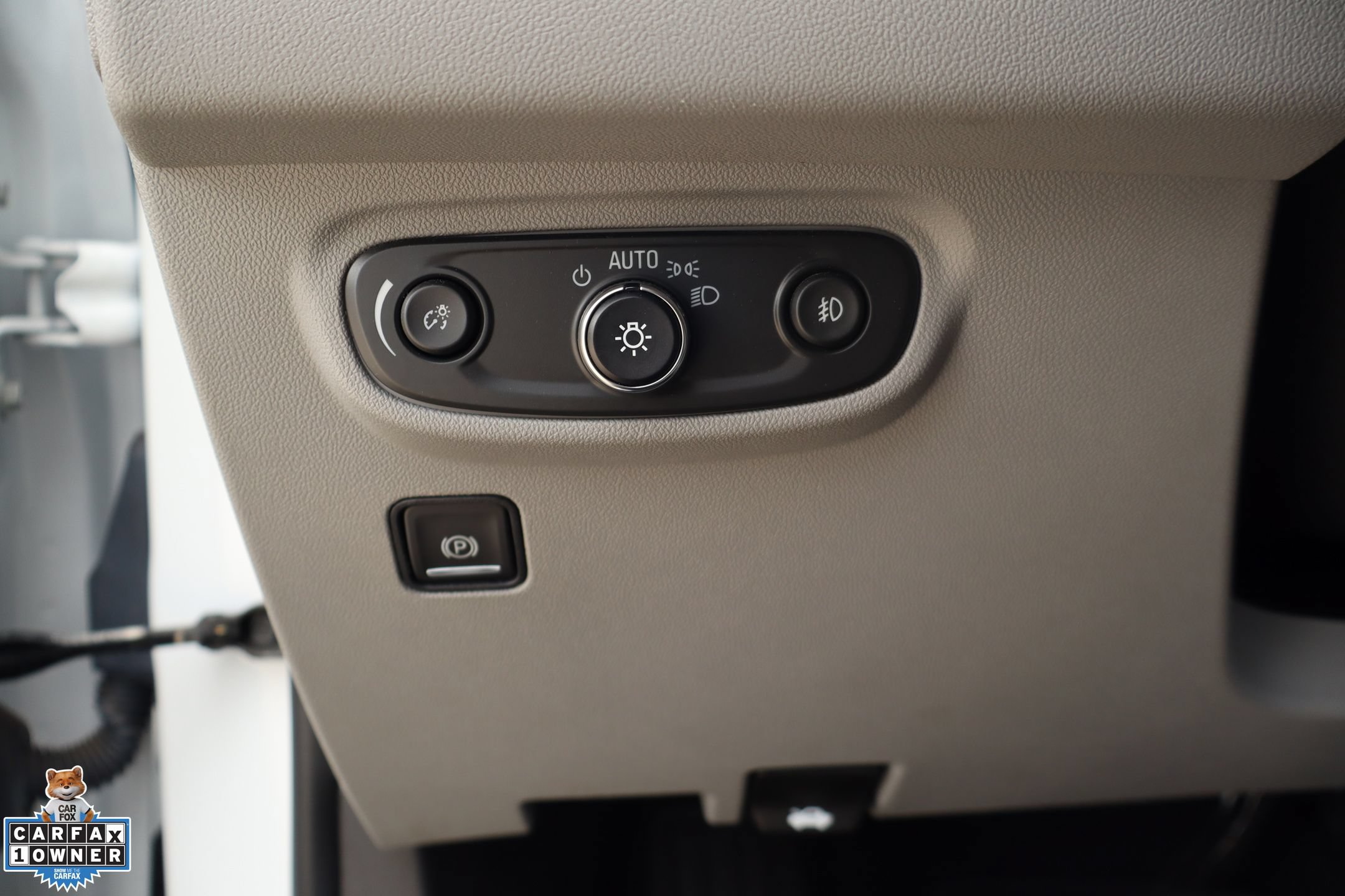 Used 2024 GMC Terrain SLT FWD image 13