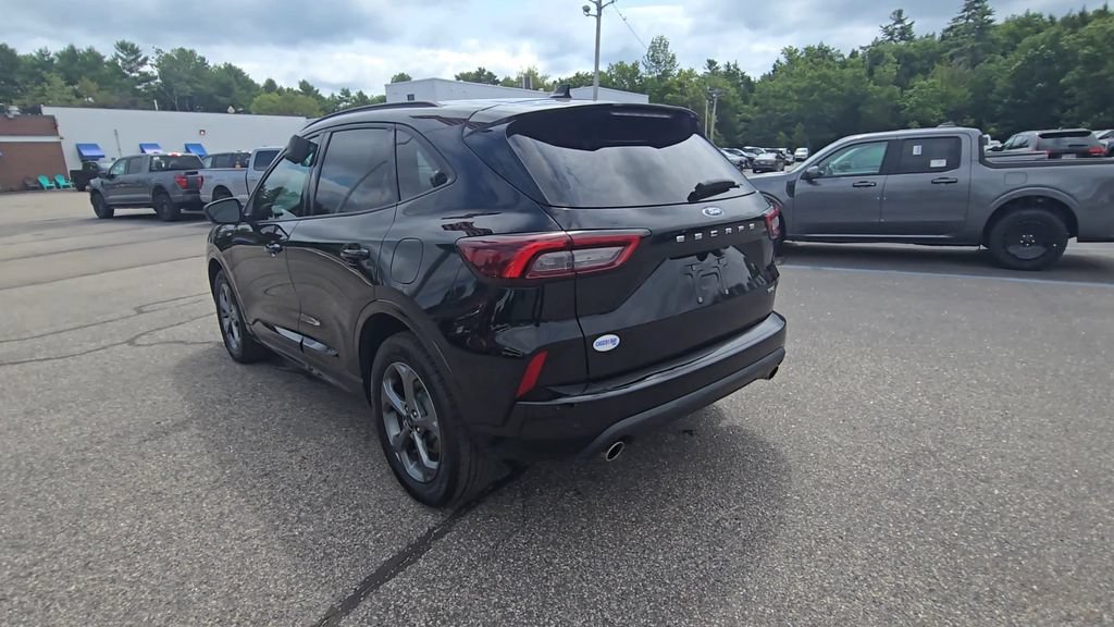 Certified 2023 Ford Escape ST-Line w/ Tech Pack #1 AWD/4WD image 18
