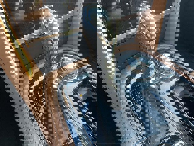 Used 2024 INFINITI QX80 Sensory image 7