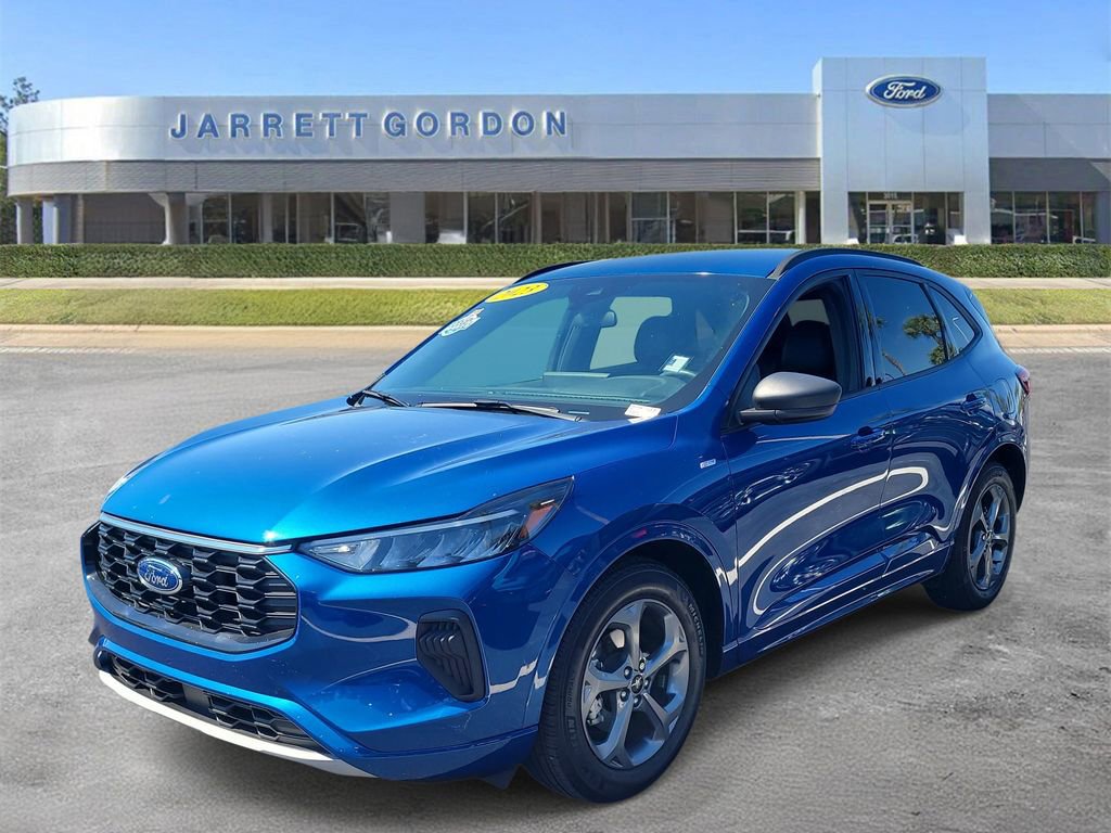 Certified 2023 Ford Escape ST-Line w/ Tech Pack #1 image 2