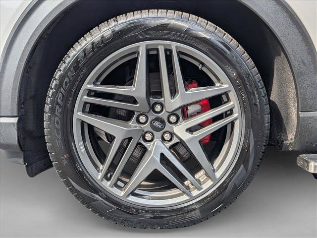 Certified 2025 Ford Explorer ST RWD image 22