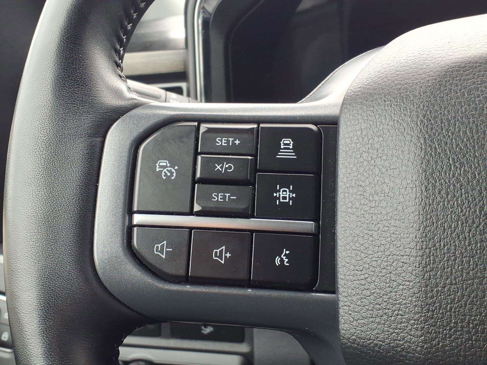 Certified 2023 Ford F350 Lariat w/ Tow Technology Package image 16