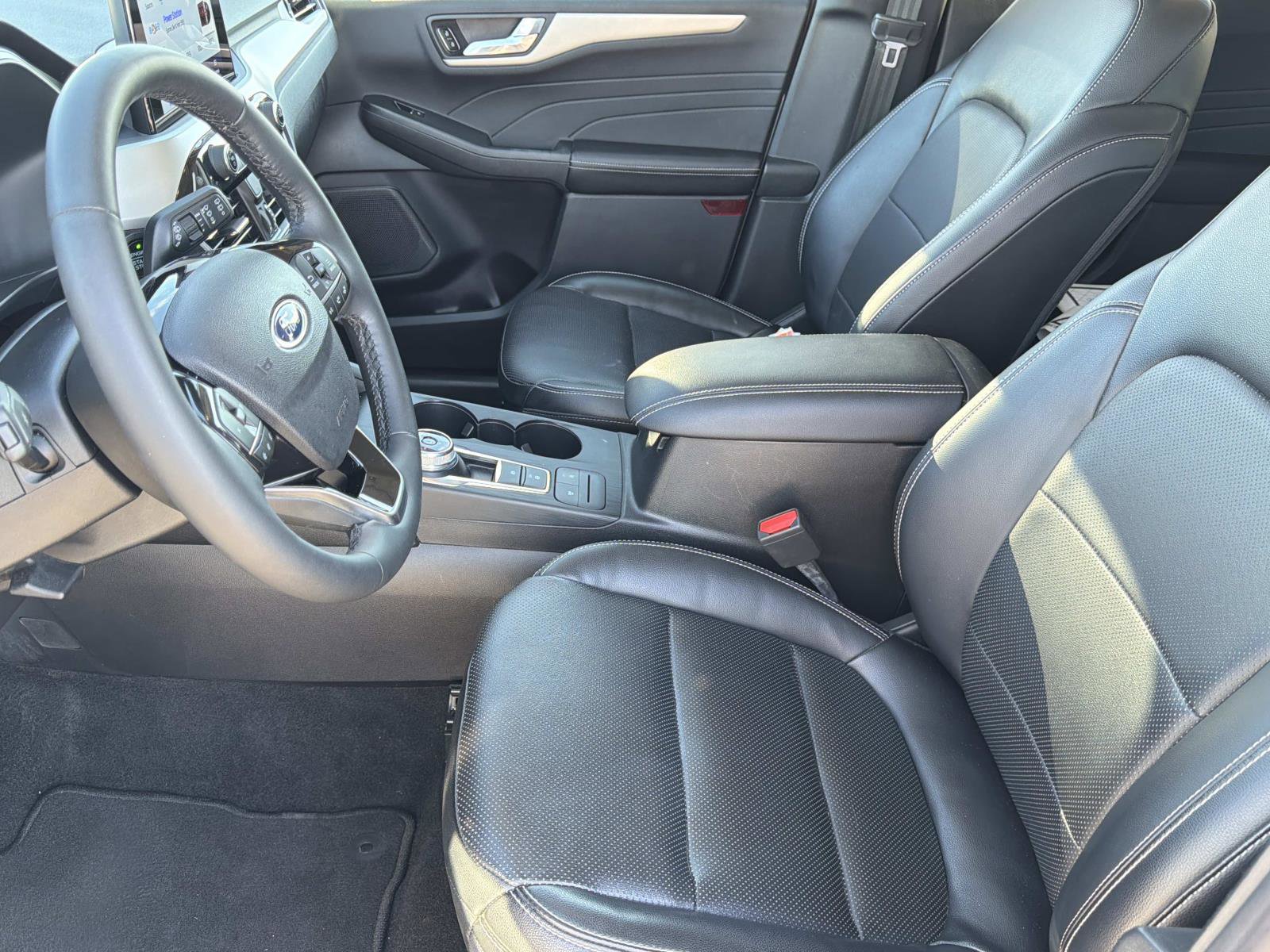 Certified 2022 Ford Escape SEL FWD image 12
