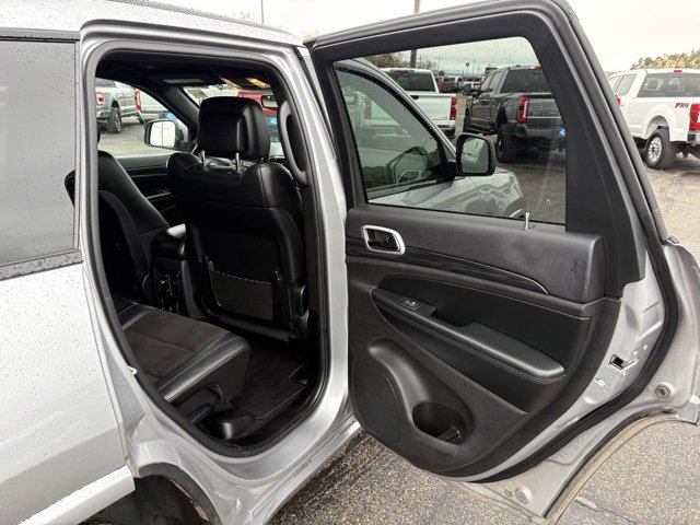 Used 2020 Jeep Grand Cherokee Altitude image 21