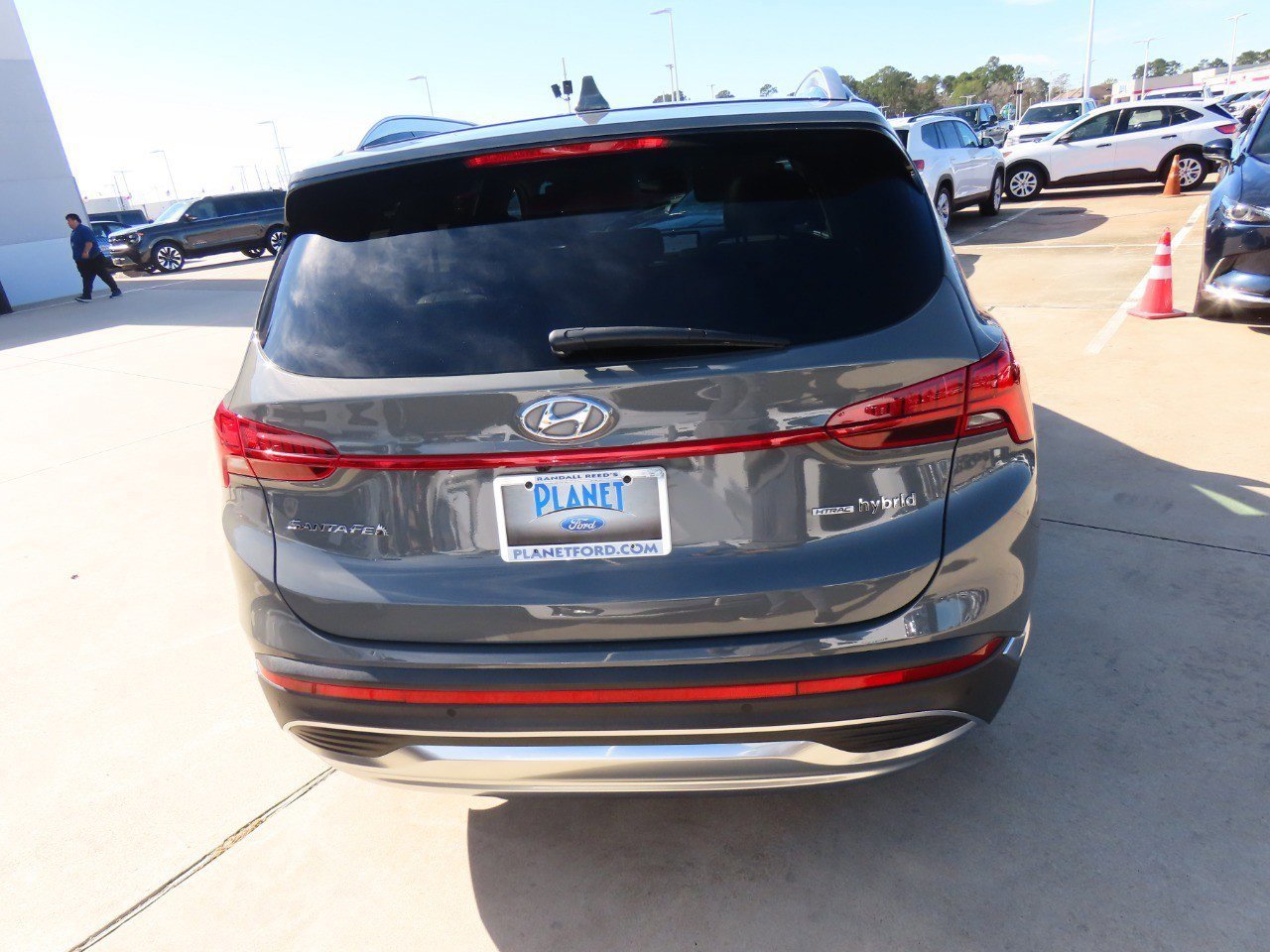Used 2023 Hyundai Santa Fe Limited w/ Cargo Package image 4