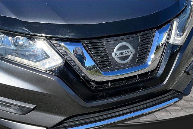 Used 2017 Nissan Rogue SV FWD image 28