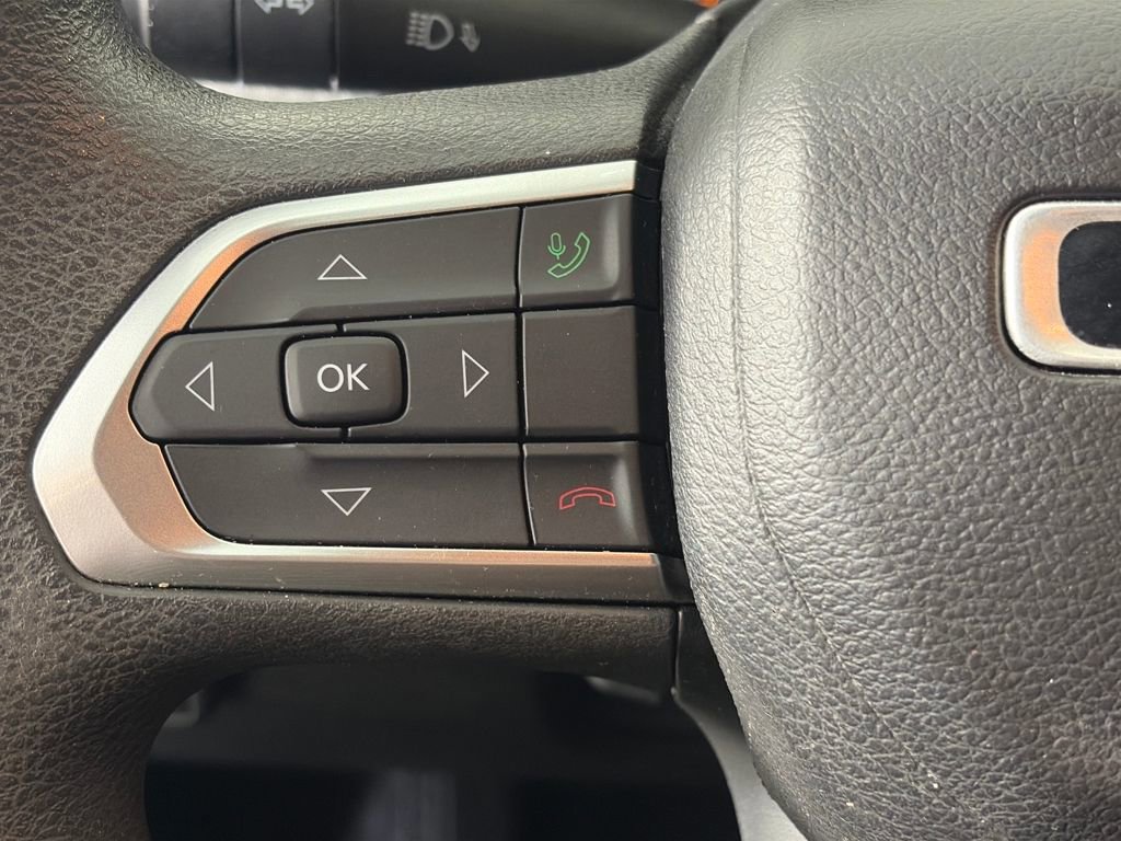 Used 2023 Jeep Compass Sport image 17