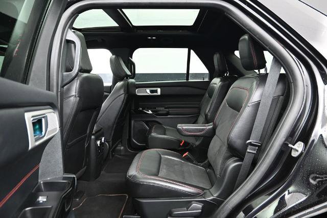 Certified 2023 Ford Explorer ST-Line w/ Class IV Trailer Tow Package AWD/4WD image 5