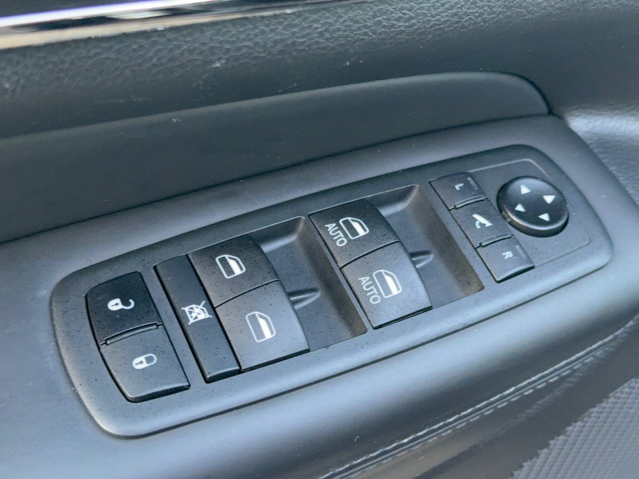 Used 2021 Jeep Grand Cherokee High Altitude RWD image 15