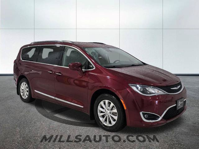Used 2018 Chrysler Pacifica Touring-L Plus w/ Advanced Safetytec Group FWD image 10