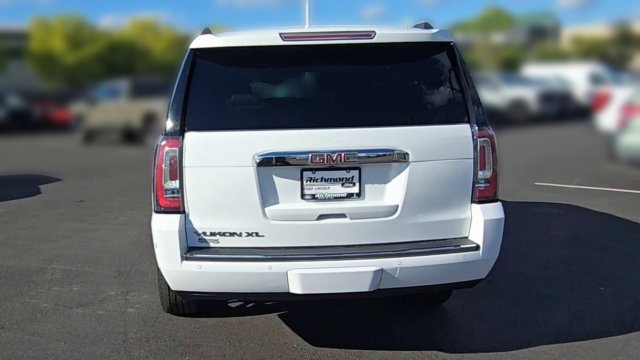 Used 2020 GMC Yukon XL Denali w/ Open Road Package AWD/4WD image 8