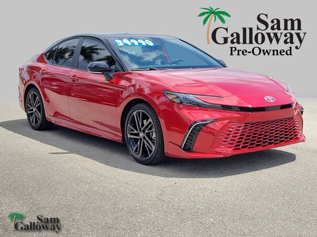 Used 2025 Toyota Camry XSE FWD image 5