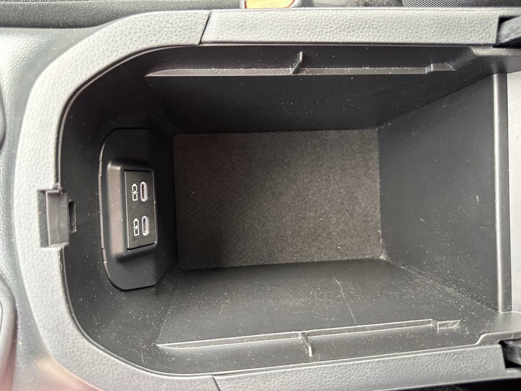 Used 2023 Toyota RAV4 XLE image 24