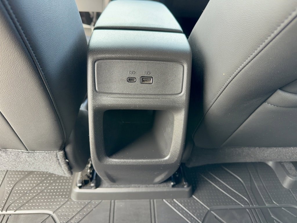 Used 2024 Chevrolet Trax RS w/ Driver Confidence Package image 29